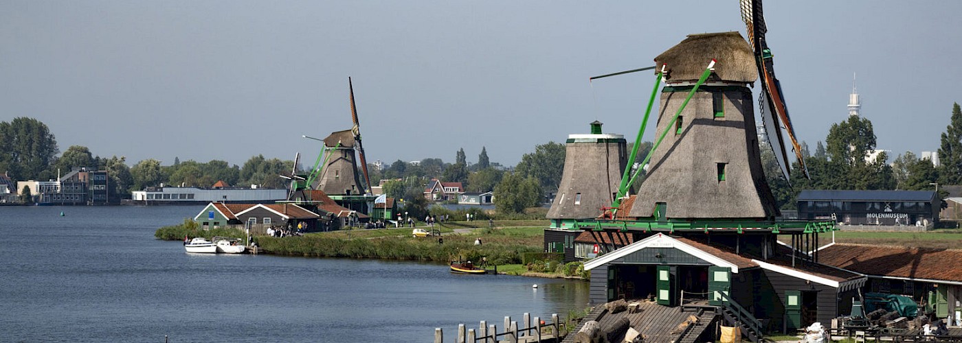 Waar vind je tulpen en windmolens in Nederland?