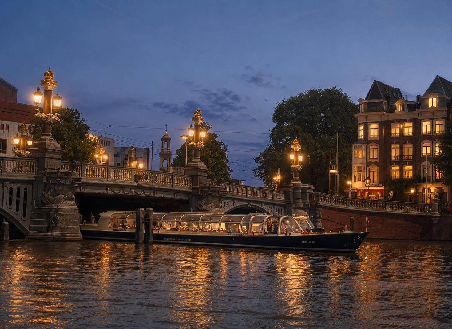 Burgerdiner & avondrondvaart door de grachten